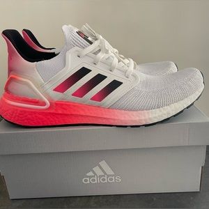 Like New Men’s Ultra Boost athletic shoe